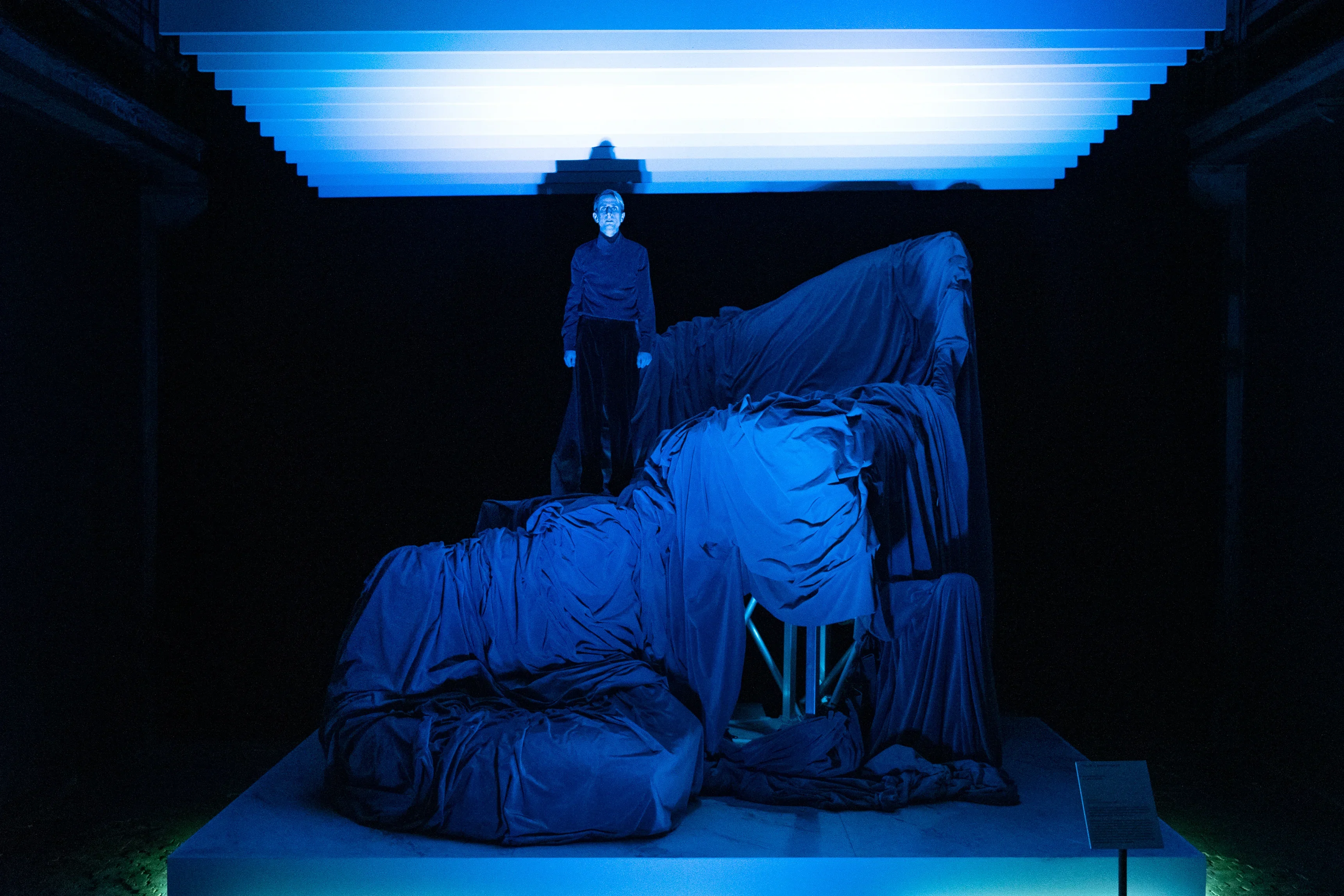 maylin-habig-erfolg3-florian-mania-buehne-blau